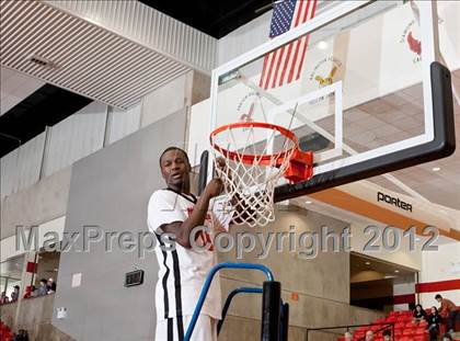 Thumbnail 2 in Marcus vs. South Grand Prairie (5A Region 1 Final) photogallery.