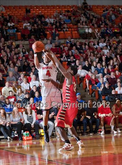 Thumbnail 2 in Marcus vs. South Grand Prairie (5A Region 1 Final) photogallery.
