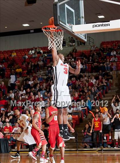 Thumbnail 2 in Marcus vs. South Grand Prairie (5A Region 1 Final) photogallery.