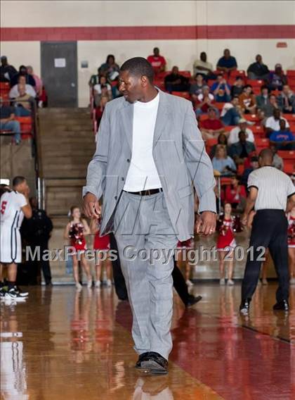 Thumbnail 1 in Marcus vs. South Grand Prairie (5A Region 1 Final) photogallery.