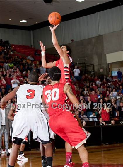 Thumbnail 3 in Marcus vs. South Grand Prairie (5A Region 1 Final) photogallery.