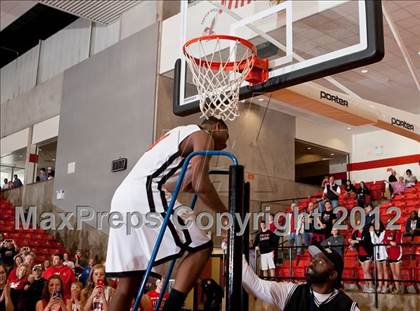 Thumbnail 2 in Marcus vs. South Grand Prairie (5A Region 1 Final) photogallery.