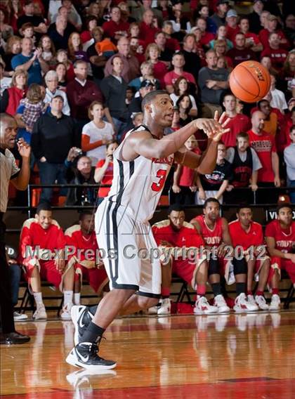 Thumbnail 3 in Marcus vs. South Grand Prairie (5A Region 1 Final) photogallery.