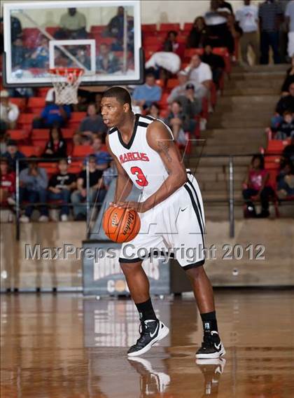 Thumbnail 1 in Marcus vs. South Grand Prairie (5A Region 1 Final) photogallery.