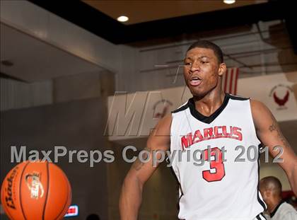 Thumbnail 3 in Marcus vs. South Grand Prairie (5A Region 1 Final) photogallery.
