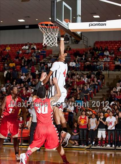 Thumbnail 1 in Marcus vs. South Grand Prairie (5A Region 1 Final) photogallery.
