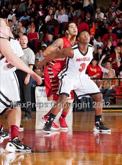 Thumbnail 2 in Marcus vs. South Grand Prairie (5A Region 1 Final) photogallery.