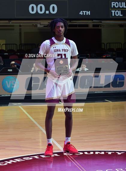 Thumbnail 1 in Bowne vs Iona Prep (Public vs Catholic Hoops Showdown) photogallery.