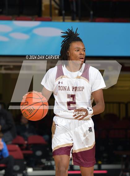 Thumbnail 2 in Bowne vs Iona Prep (Public vs Catholic Hoops Showdown) photogallery.