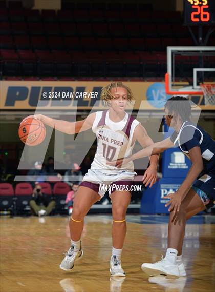 Thumbnail 2 in Bowne vs Iona Prep (Public vs Catholic Hoops Showdown) photogallery.
