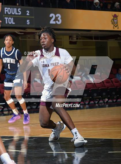 Thumbnail 1 in Bowne vs Iona Prep (Public vs Catholic Hoops Showdown) photogallery.