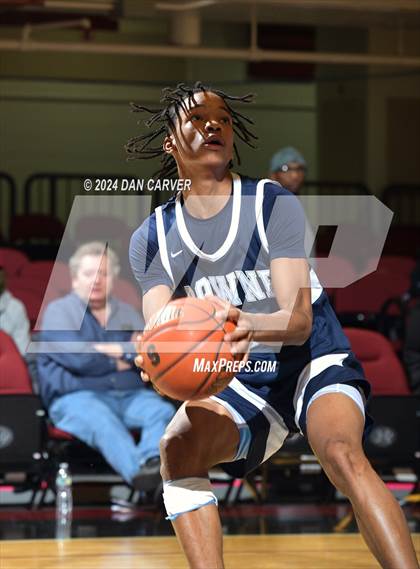 Thumbnail 1 in Bowne vs Iona Prep (Public vs Catholic Hoops Showdown) photogallery.