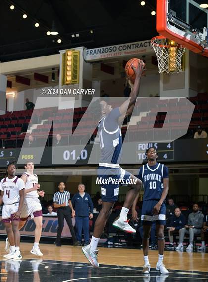 Thumbnail 2 in Bowne vs Iona Prep (Public vs Catholic Hoops Showdown) photogallery.