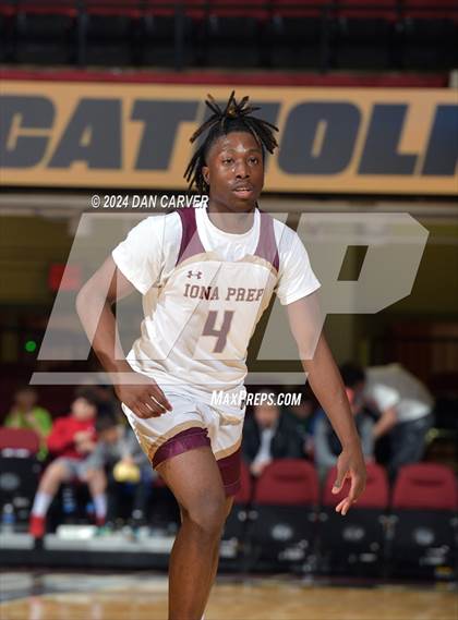 Thumbnail 2 in Bowne vs Iona Prep (Public vs Catholic Hoops Showdown) photogallery.