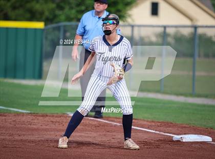Thumbnail 1 in Collierville @ Arlington (4A District 15 2nd Round) photogallery.
