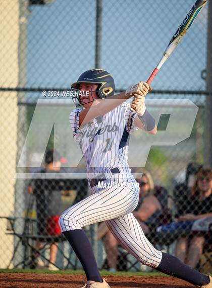 Thumbnail 1 in Collierville @ Arlington (4A District 15 2nd Round) photogallery.