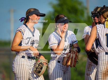 Thumbnail 3 in Collierville @ Arlington (4A District 15 2nd Round) photogallery.