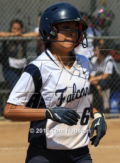 Thumbnail 3 in Duarte vs Pomona (Northview Tournament) photogallery.