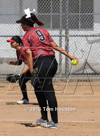Thumbnail 1 in Duarte vs Pomona (Northview Tournament) photogallery.