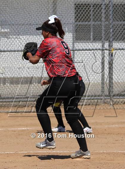 Thumbnail 1 in Duarte vs Pomona (Northview Tournament) photogallery.