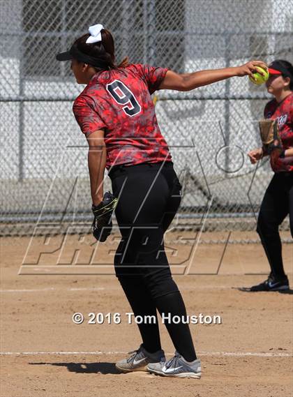 Thumbnail 1 in Duarte vs Pomona (Northview Tournament) photogallery.