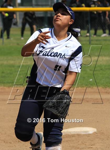 Thumbnail 3 in Duarte vs Pomona (Northview Tournament) photogallery.