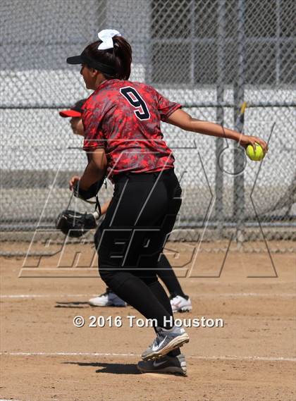 Thumbnail 3 in Duarte vs Pomona (Northview Tournament) photogallery.