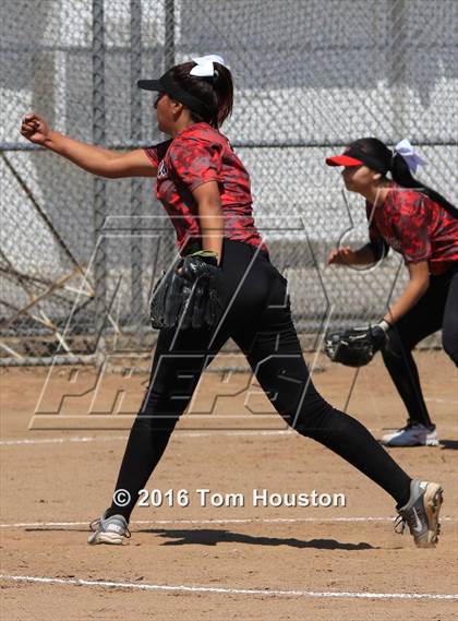 Thumbnail 3 in Duarte vs Pomona (Northview Tournament) photogallery.