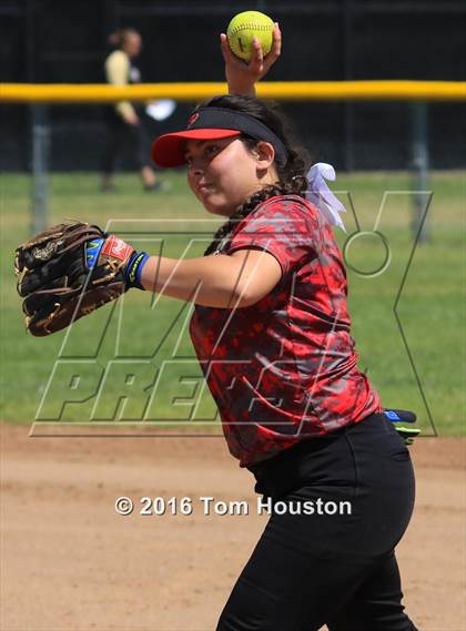 Thumbnail 3 in Duarte vs Pomona (Northview Tournament) photogallery.