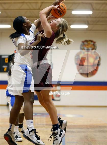 Thumbnail 2 in Montgomery Academy @ Chilton County photogallery.