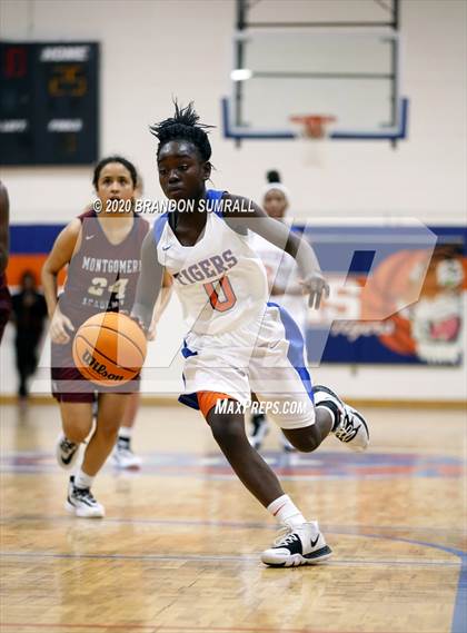 Thumbnail 3 in Montgomery Academy @ Chilton County photogallery.