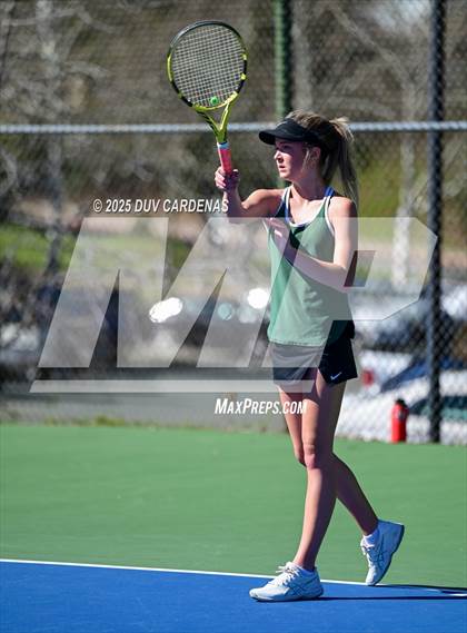 Thumbnail 2 in Amador vs. Argonaut photogallery.