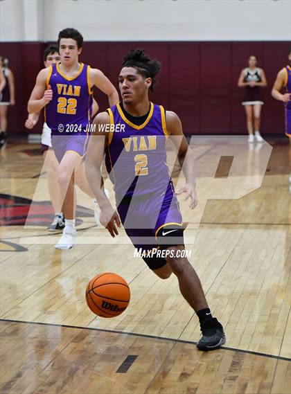 Thumbnail 1 in Vian vs Warner (Warner Eagle Classic) photogallery.