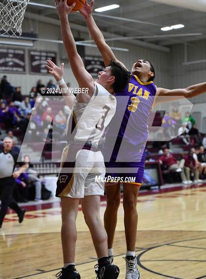 Thumbnail 1 in Vian vs Warner (Warner Eagle Classic) photogallery.