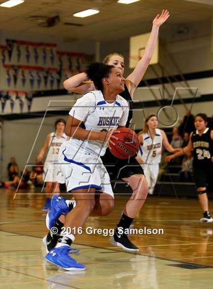 Thumbnail 2 in Sutter vs Golden Sierra (Ram Challenge) photogallery.