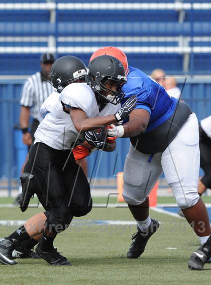 Thumbnail 3 in FR: Servite @ Bishop Gorman photogallery.