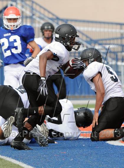 Thumbnail 3 in FR: Servite @ Bishop Gorman photogallery.