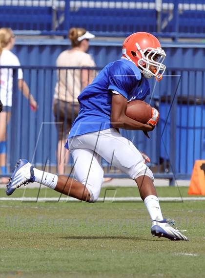 Thumbnail 2 in FR: Servite @ Bishop Gorman photogallery.