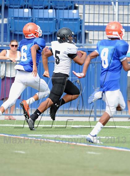 Thumbnail 3 in FR: Servite @ Bishop Gorman photogallery.