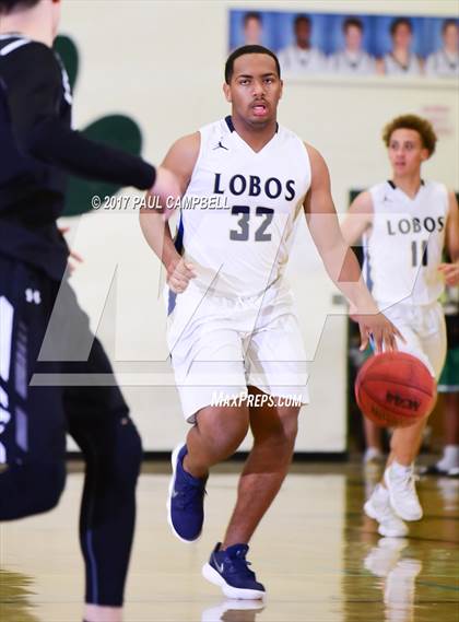 Thumbnail 2 in La Joya Community vs Mountain View (Horizon Holiday Hoops Tournament) photogallery.