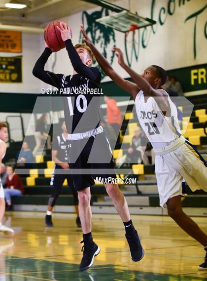 Thumbnail 3 in La Joya Community vs Mountain View (Horizon Holiday Hoops Tournament) photogallery.