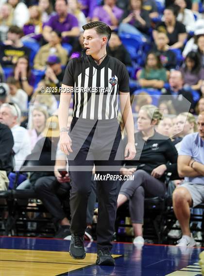 Thumbnail 2 in Liberty Hill vs. Monterey (UIL 5A Basketball Division II Final) photogallery.
