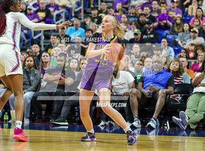 Thumbnail 2 in Liberty Hill vs. Monterey (UIL 5A Basketball Division II Final) photogallery.
