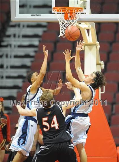 Thumbnail 3 in Chaparral vs. Fairfax (AIA State 5A-II Final) photogallery.