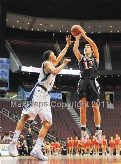 Thumbnail 2 in Chaparral vs. Fairfax (AIA State 5A-II Final) photogallery.