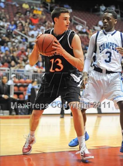 Thumbnail 1 in Chaparral vs. Fairfax (AIA State 5A-II Final) photogallery.