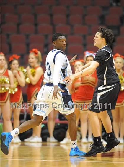 Thumbnail 3 in Chaparral vs. Fairfax (AIA State 5A-II Final) photogallery.