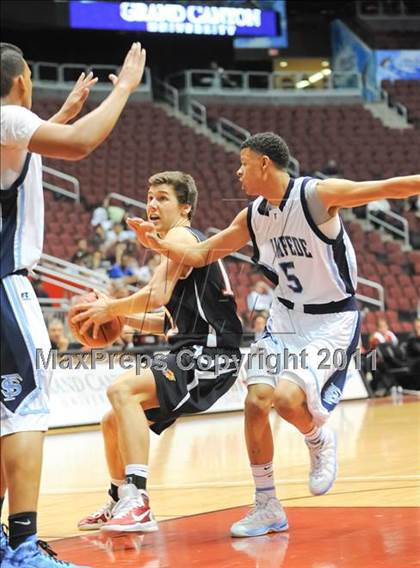 Thumbnail 2 in Chaparral vs. Fairfax (AIA State 5A-II Final) photogallery.