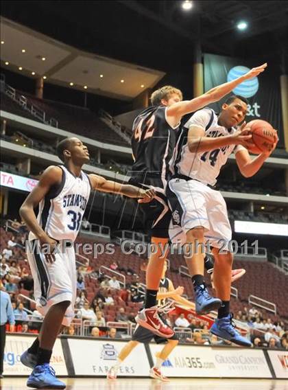 Thumbnail 3 in Chaparral vs. Fairfax (AIA State 5A-II Final) photogallery.