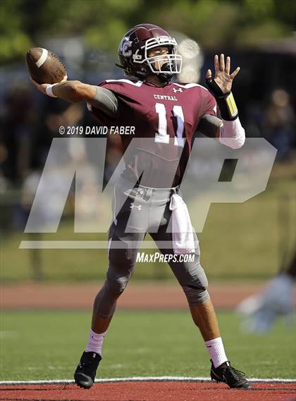 Thumbnail 2 in Wheeling Central Catholic vs. Western Reserve Academy photogallery.